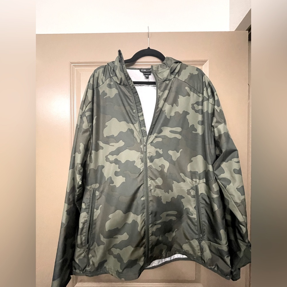 Camo light weight jacket XL